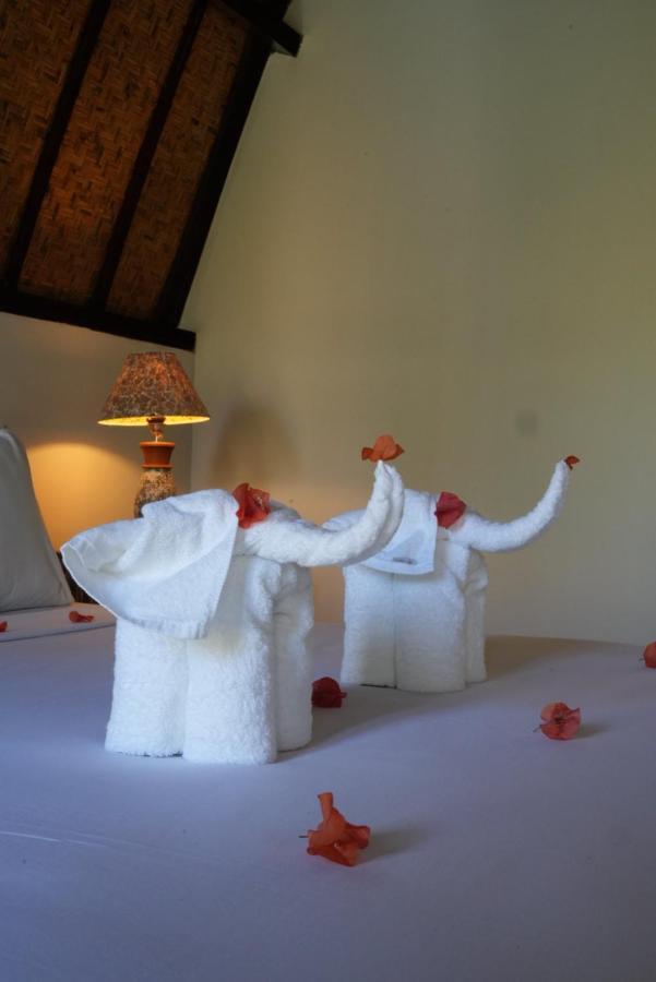 Hotel Copacabana Gili Air Esterno foto